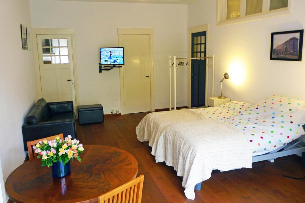 רוטרדם Bed & Breakfast Walenburg מראה חיצוני תמונה